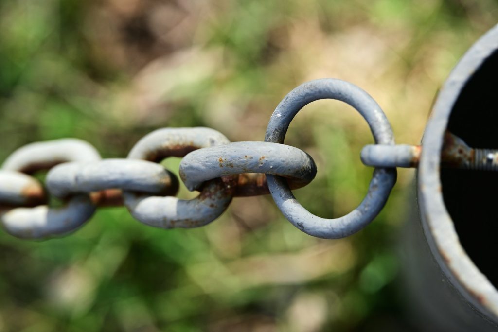 Aluminum vs. Steel Fencing: Which Lasts Longer?